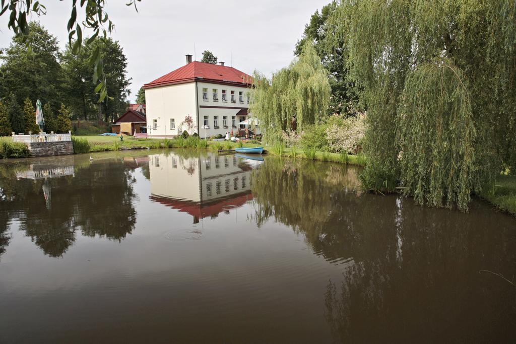 Penzion U Bernardyna Tachov  Exteriör bild