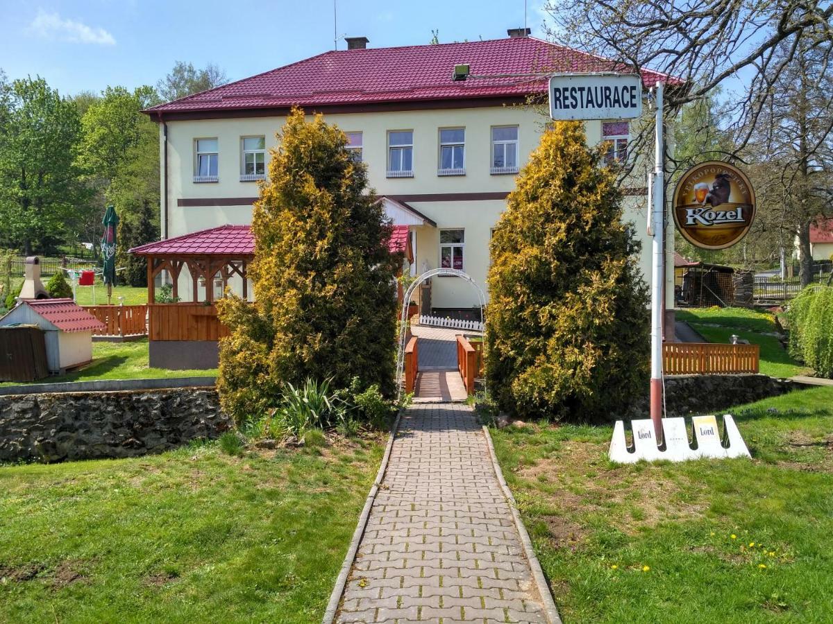 Penzion U Bernardyna Tachov  Exteriör bild